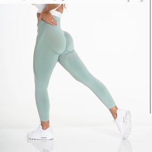 NVGTN Leggings M sage green